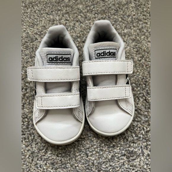 Adidas Grand Court Shoe - Picture 2 of 7